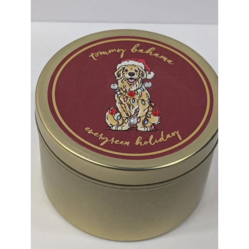 Tommy‎ Bahama evergreen holiday candle